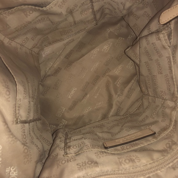 Michael Kors Bag - Picture 4 of 6